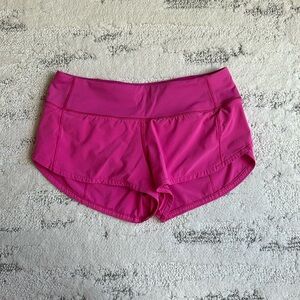 Speed Up Low-Rise Lined Short 2.5” in Sonic Pink